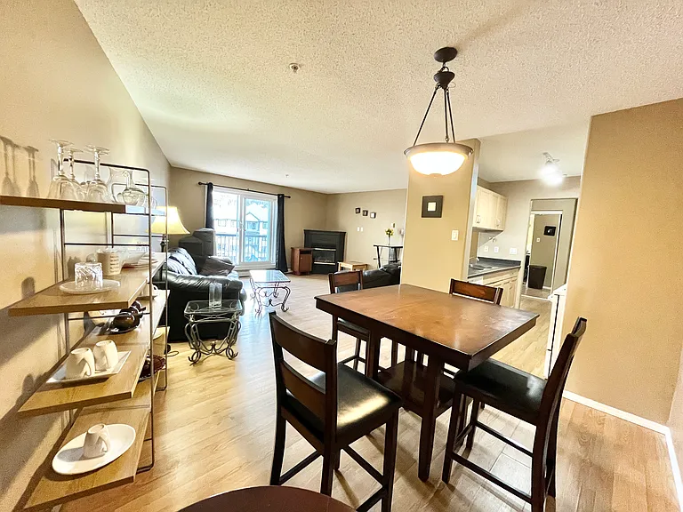 200 Richard St #437 — Photo 6