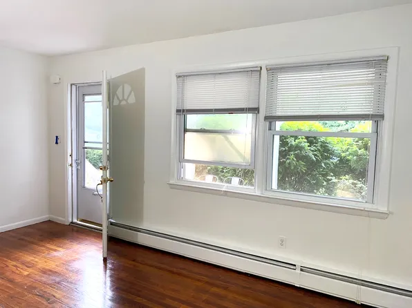 320 Washington Ave #1, Pleasantville, NY 10570