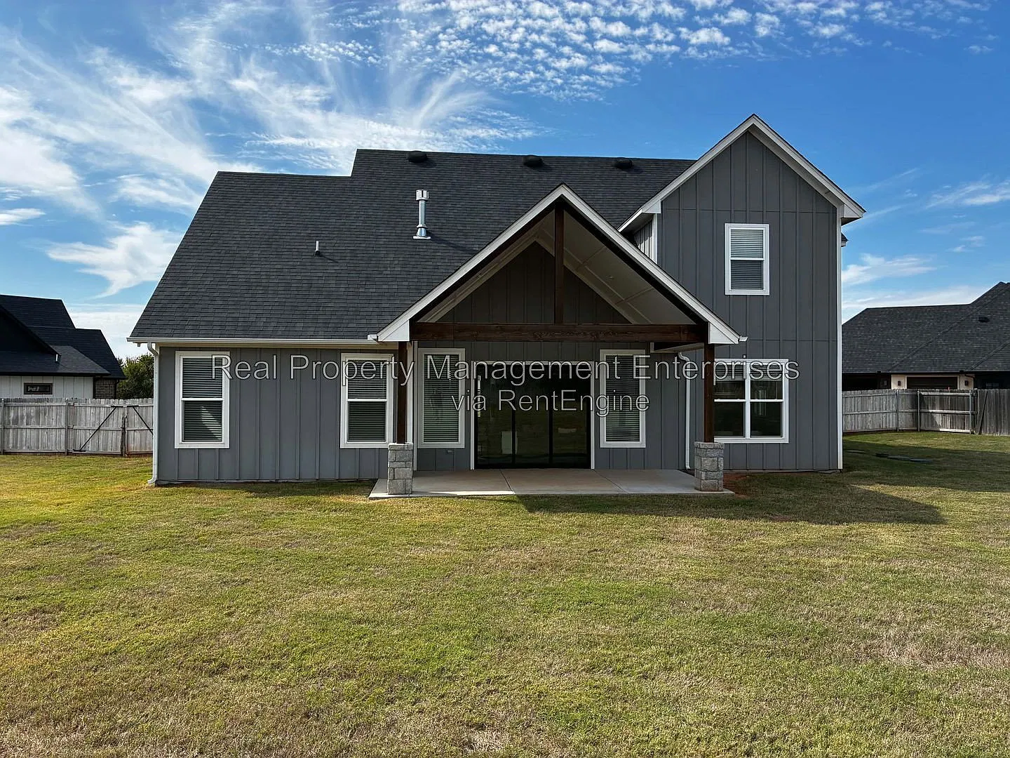 4 bed, 3.0 bath, 3132 sqft, $3,999 — Photo 3