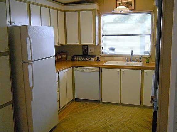 2nd image of 43 Key West Dr