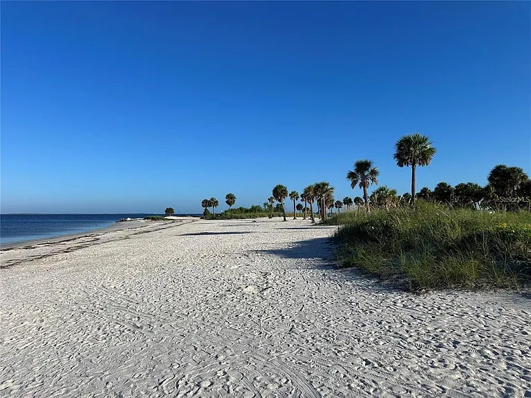 1414 Gulf Rd — Photo 38