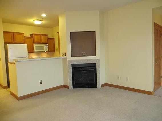 4th image of 9257 W Elm Ct #251