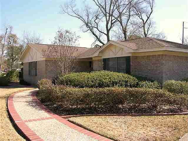 1st image of 6515 Daisy Dr