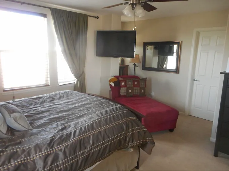 11963 Bolton Dr — Photo 4