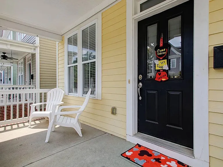 527 Dubois Ct — Photo 11