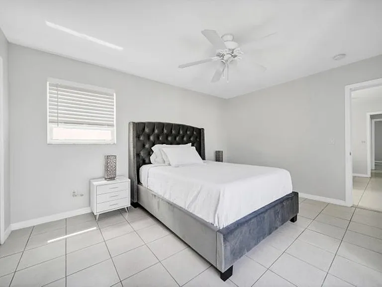 113 Madrid St — Photo 6