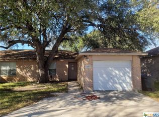 1053 Misty Acres Dr, New Braunfels, TX 78130
