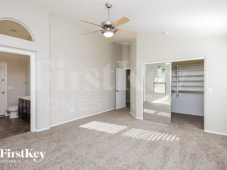 38154 N Rusty Ln — Photo 9