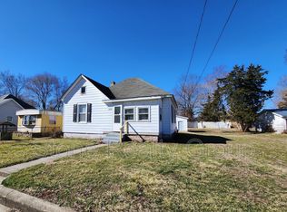 525 S 7th St W, West Terre Haute, IN 47885