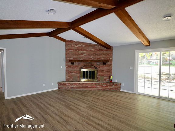 3rd image of 2101 Essex Sq #1