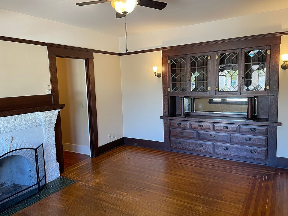 1st image of 3343 1st Ave #3343