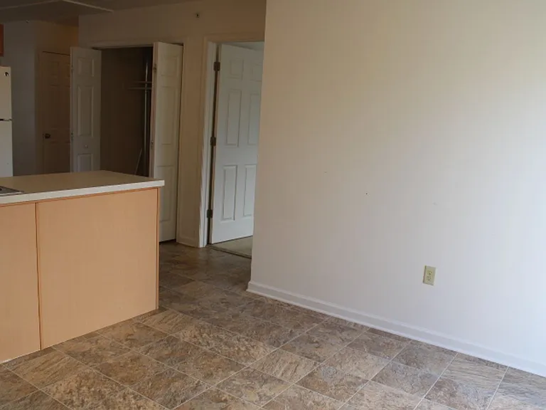 12 High St — Photo 4