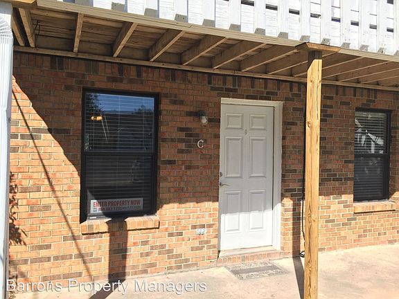 3rd image of 3238 Redwood Ln APT C