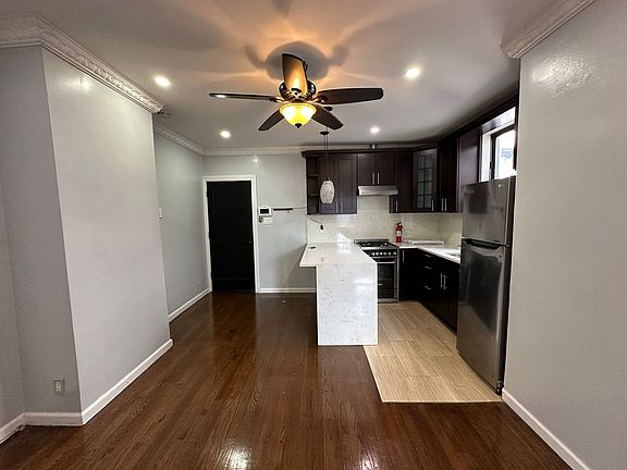2nd image of 2543 45th St #2