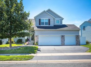 6948 Greenbriar Curv, Shakopee, MN 55379