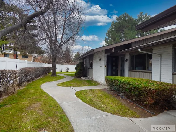 1429 Three Fountains Dr, Idaho Falls, ID 83404