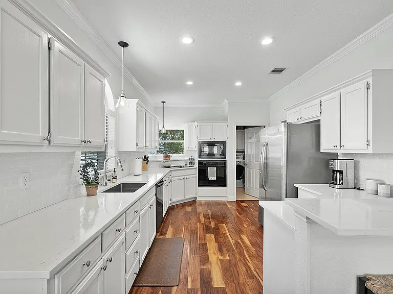 7600 Kiva Dr — Photo 6