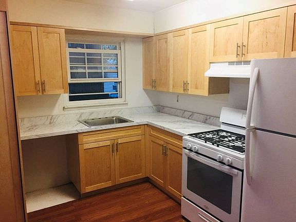 4th image of 12 Valentine St APT 2