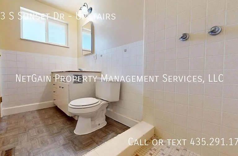 643 S Sunset Dr #UPSTAIRS — Photo 11