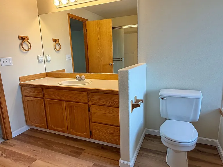 3310 NE 164th Ct — Photo 28