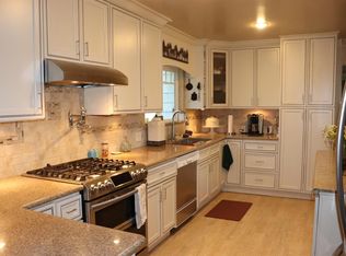 17455 Starduster Dr, Nevada City, CA 95959