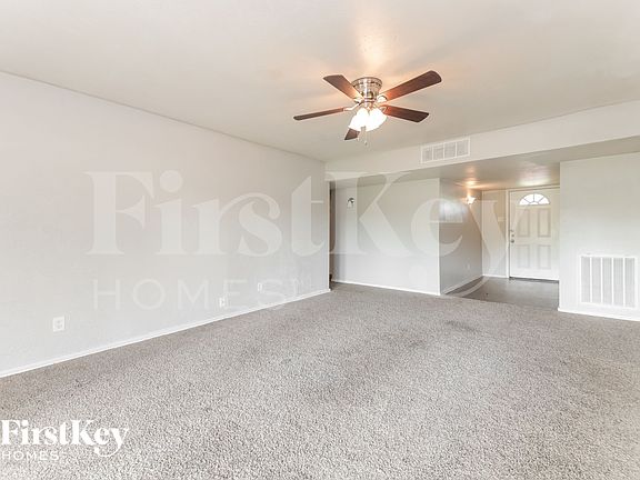 5th image of 1738 Dell Oak Dr