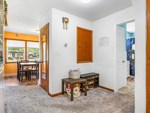5th image of 125 Oriole Dr