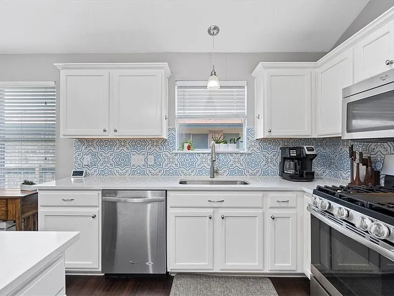 14500 Mowsbury Dr — Photo 8