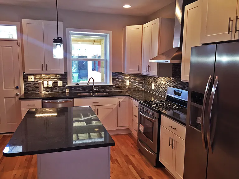 26 N Ellwood Ave — Photo 1
