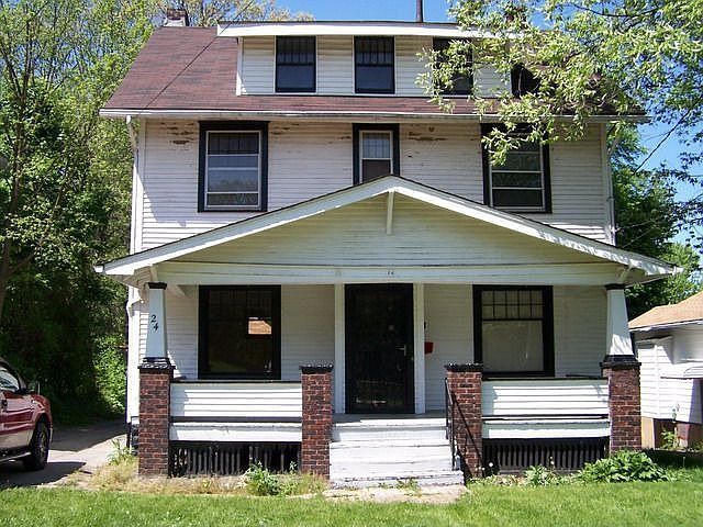 1st image of 24 Lauderdale Ave