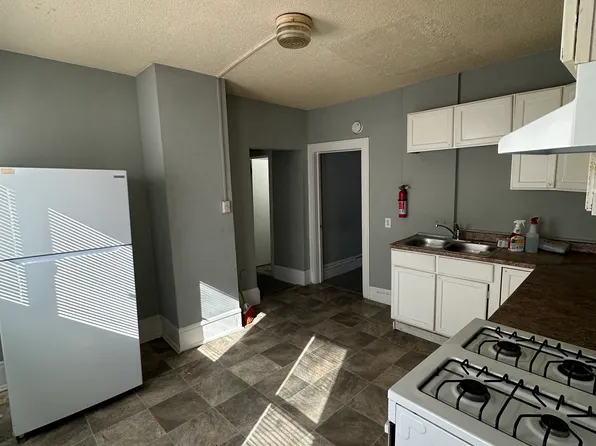 816 Queen Ave N #1, Minneapolis, MN 55411