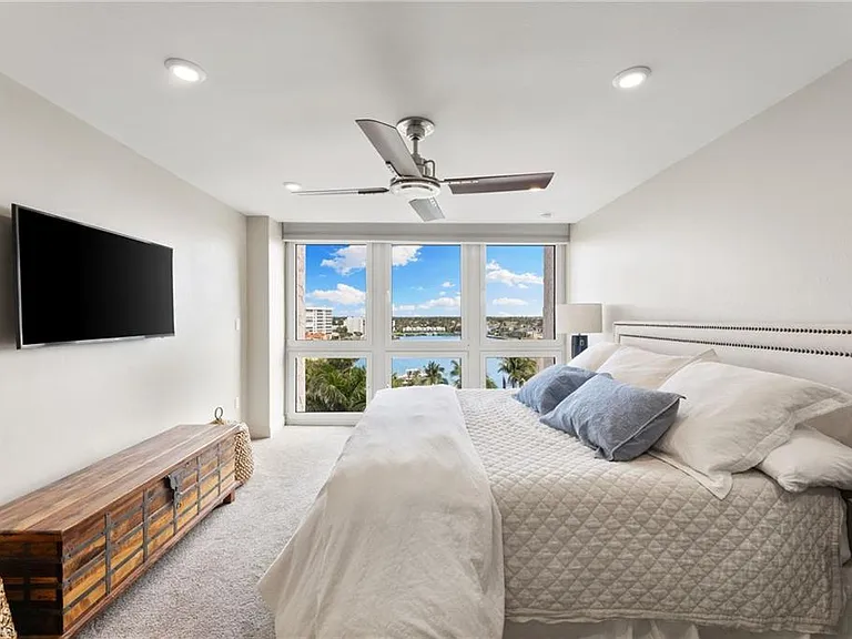 4031 Gulf Shore Blvd N #7D — Photo 27