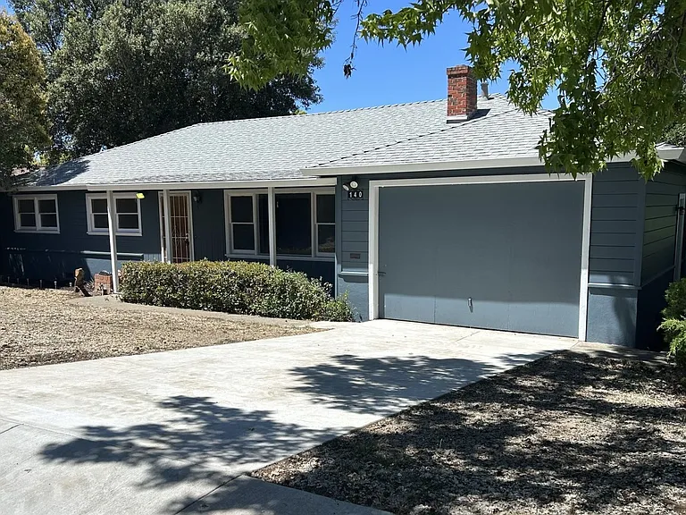 140 George Cir — Photo 1