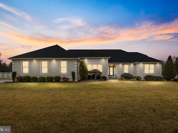 595 Breakneck Rd, Mullica Hill, NJ 08062