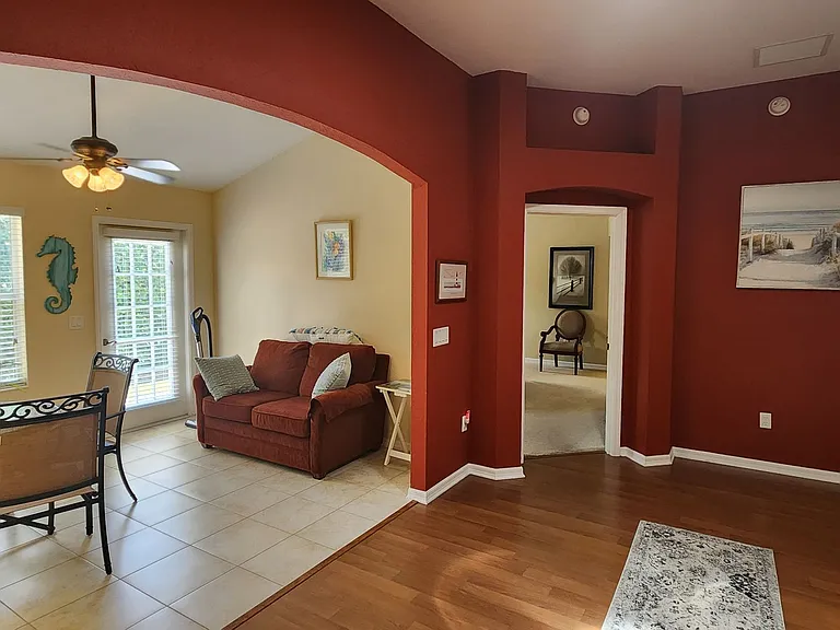1426 Forest Acres Dr — Photo 15