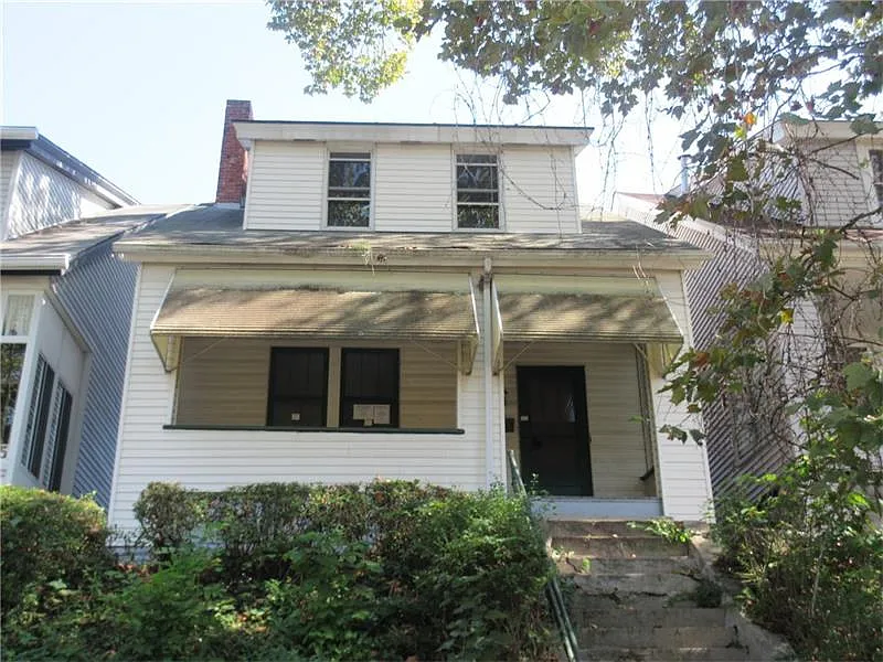313 Reifert St photo 1