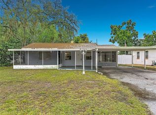 1328 Divot Ln, Tampa, FL 33612