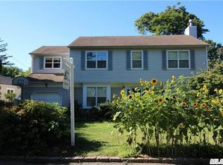 42 Madison St, Northport, NY 11768