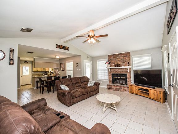 5th image of 307 Caledonia Dr
