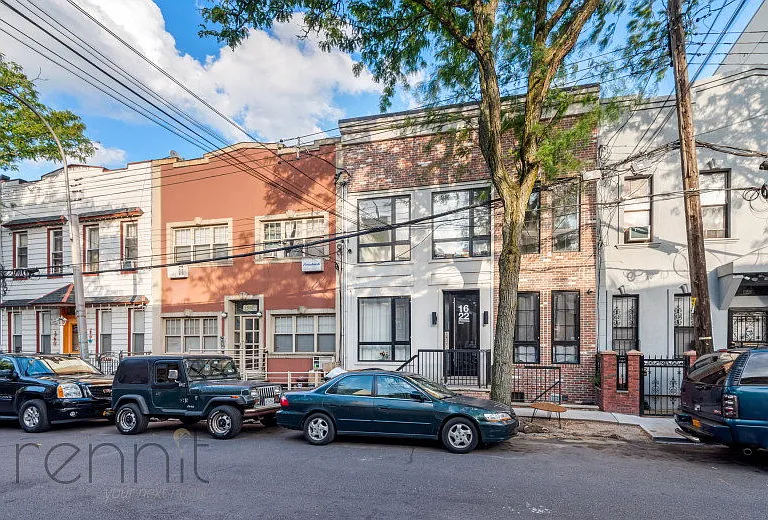 Summerfield St — Photo 16