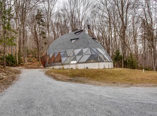 607 Rim Rd, Killington, VT 05751