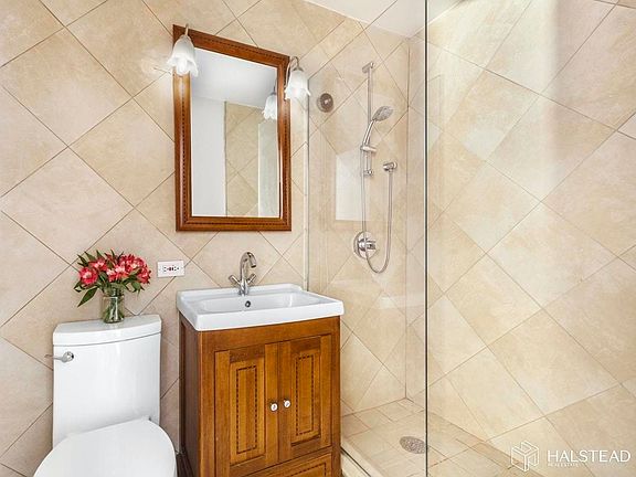 5th image of 251 E 32nd St #2E