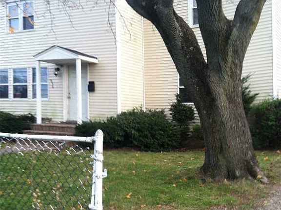 4th image of 836 1st Ave #836