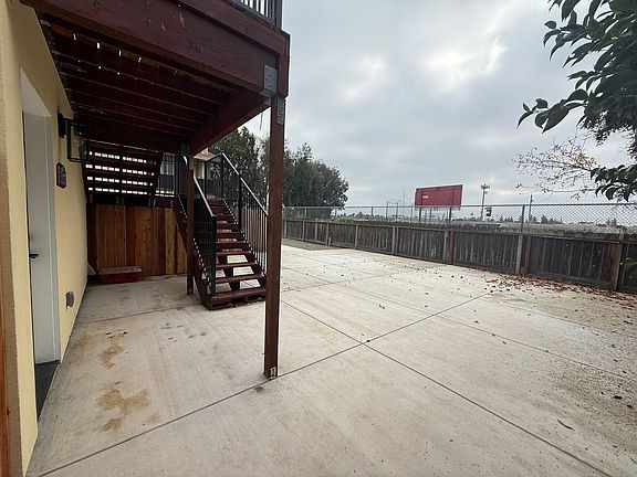 5th image of 248 Camellia Way