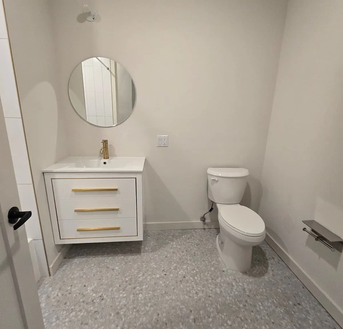 1 bed, $2,395 — Photo 2