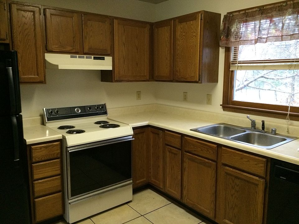 2nd image of 3185 Pimlico Pkwy