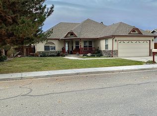 319 Kay Way, Yerington, NV 89447