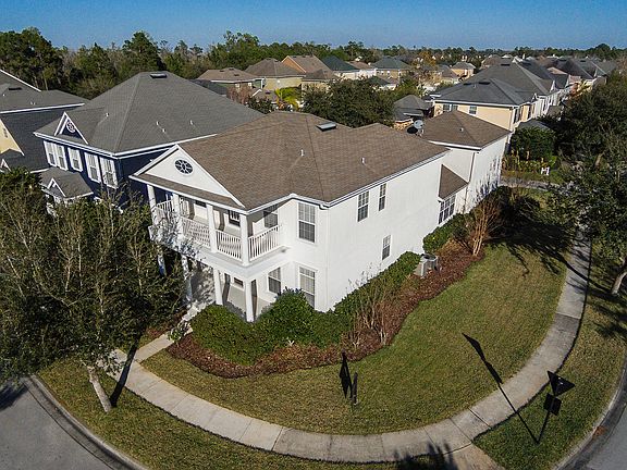 4th image of 3817 Goldenglow Dr