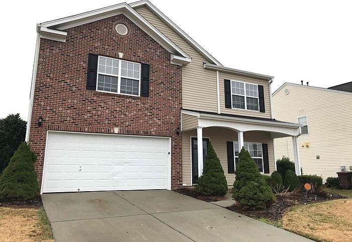 1st image of 5208 Silverbrook Dr