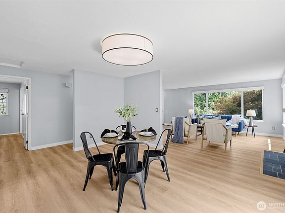4th image of 4540 51st Avenue SW